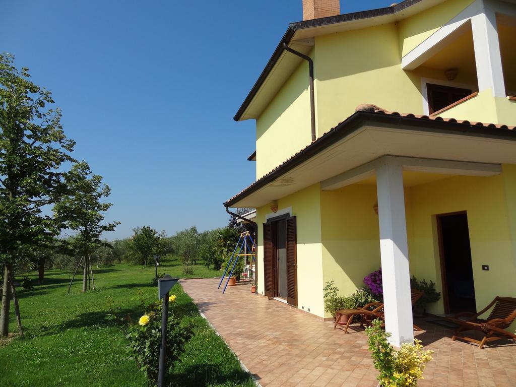 La Casa Nell'Oliveto Bed & Breakfast 아쿠아스파르타 외부 사진