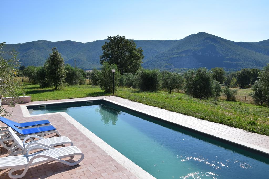 La Casa Nell'Oliveto Bed & Breakfast 아쿠아스파르타 외부 사진
