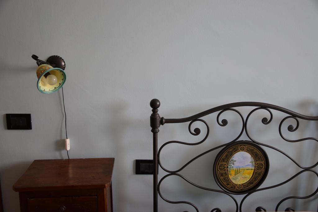 La Casa Nell'Oliveto Bed & Breakfast 아쿠아스파르타 외부 사진